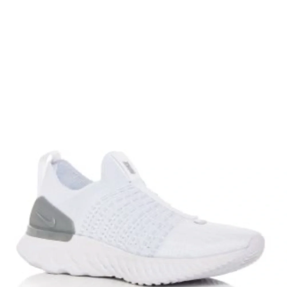 Nike White and Gray Women's Sneakers - Picture 2 of 9